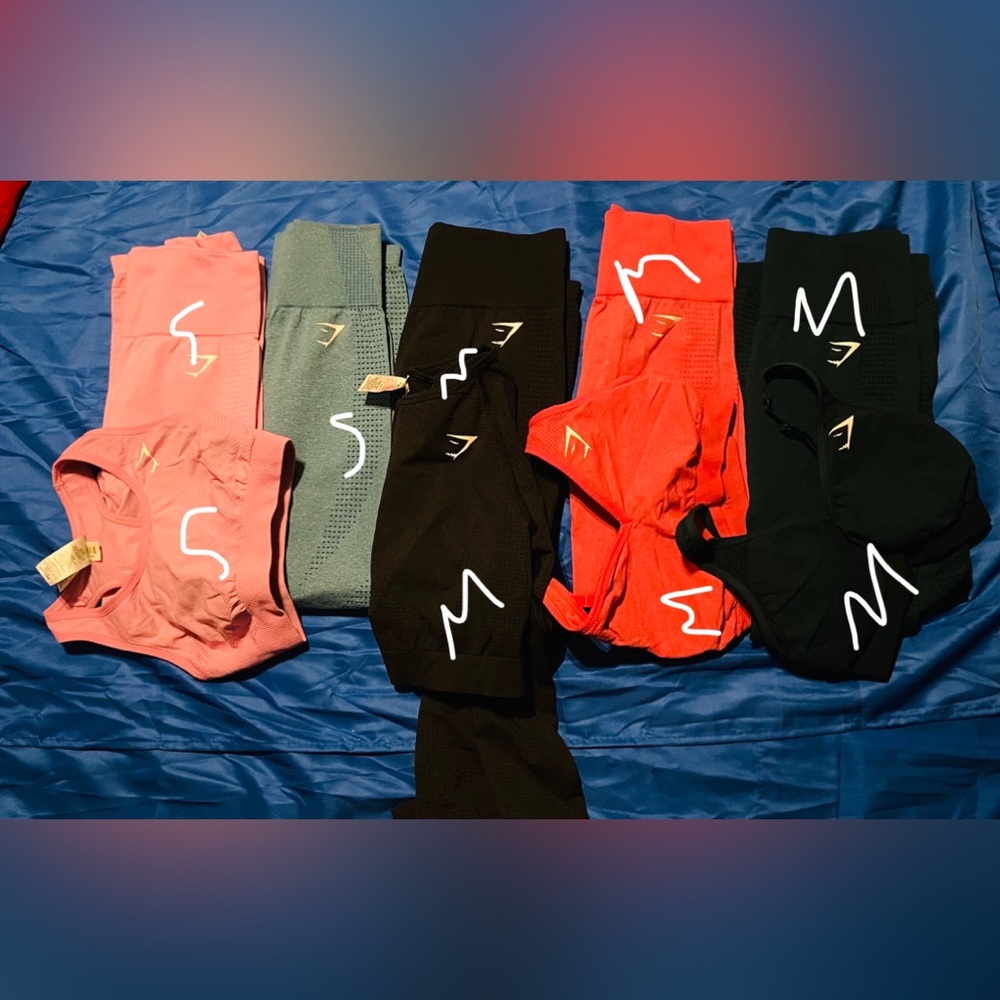 Gymshark tops leggings. Gym gear.